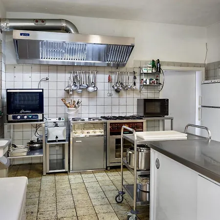 Gruppenhaus Osterhagen 아파트호텔 4*